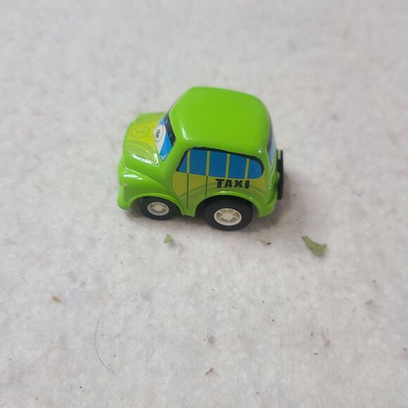 Lot Of (8) JOYIN Pull Back City Cars and Trucks Toy Vehicles Set (W/Eyes) - Picture 7 of 16